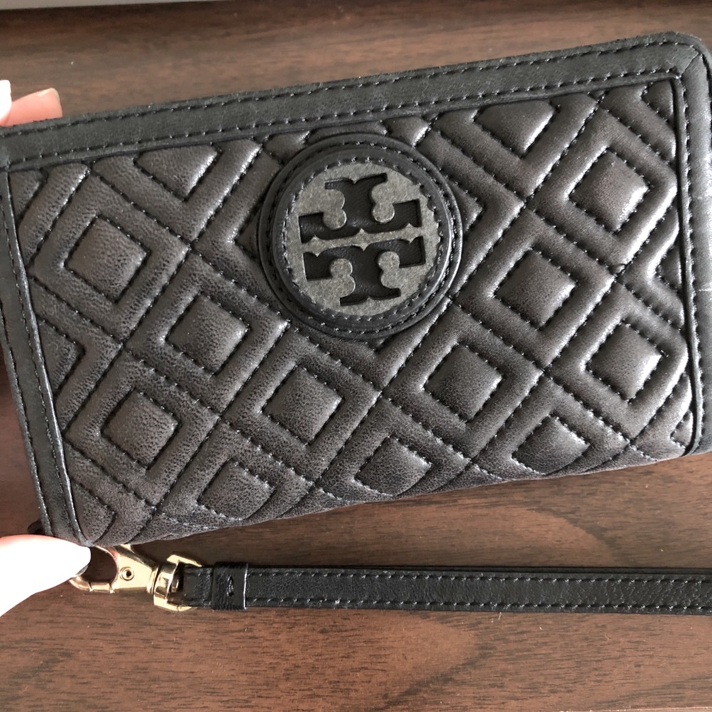 Tory Burch Wristlet